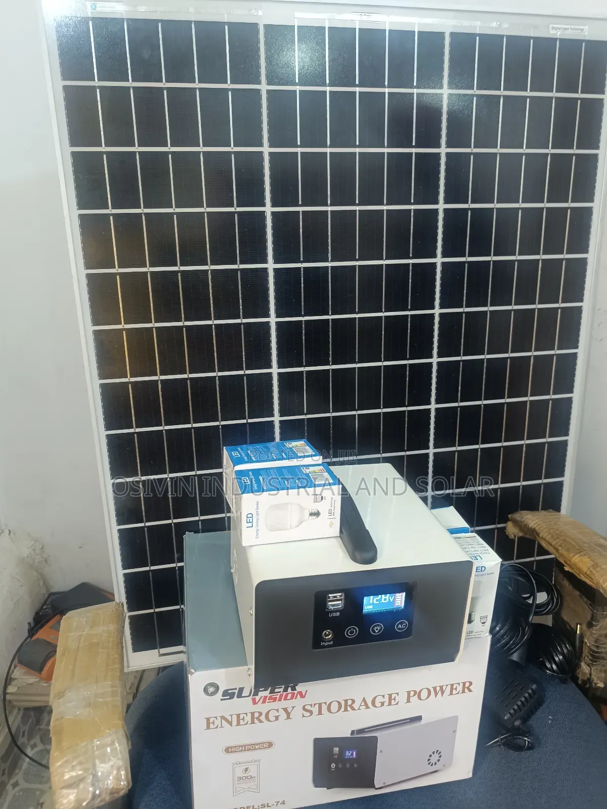 Super Vision 300w Solar Generator/ Space Extra/ 80w Panel