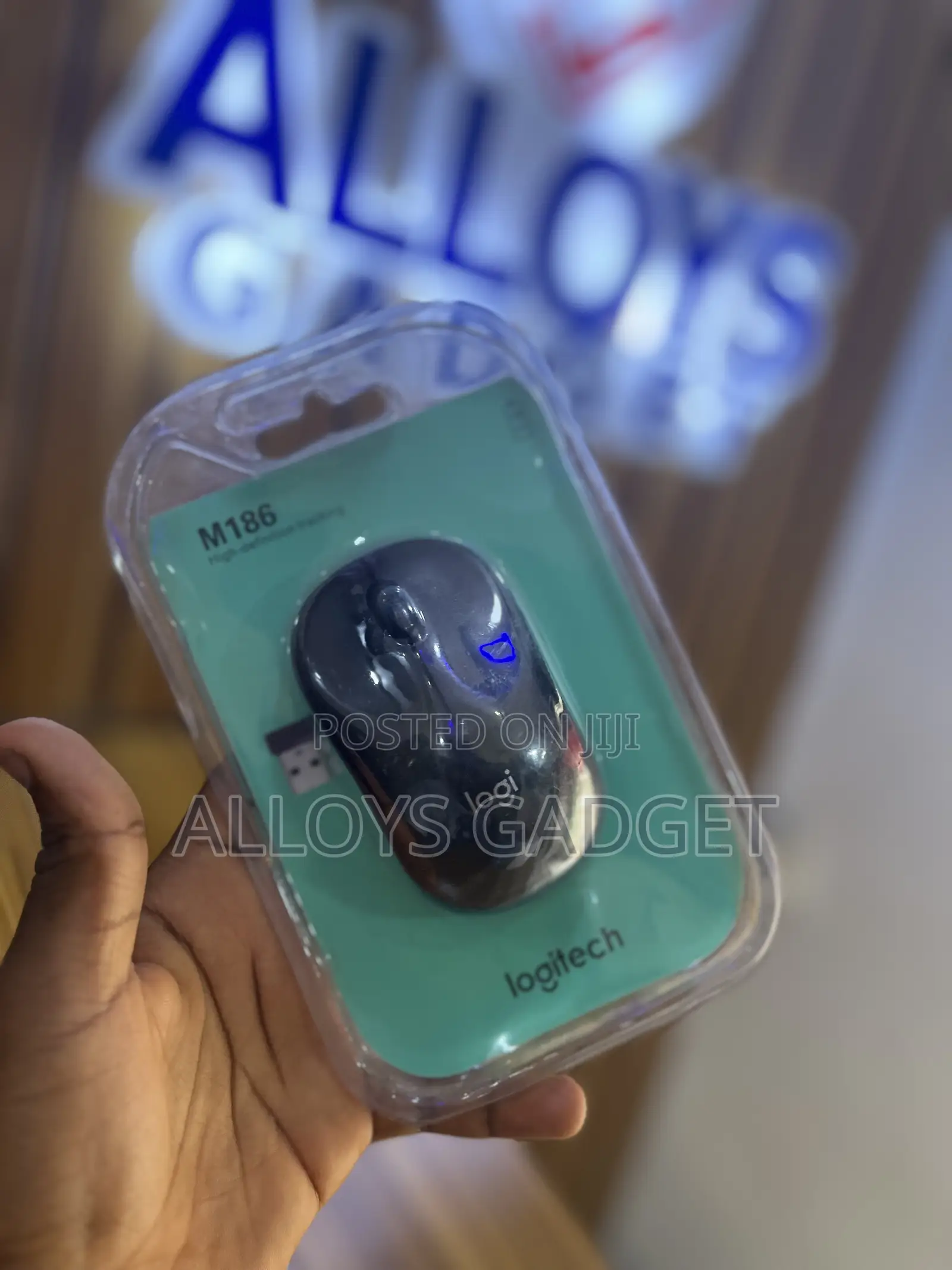 Logitech M186 Wireless Mouse