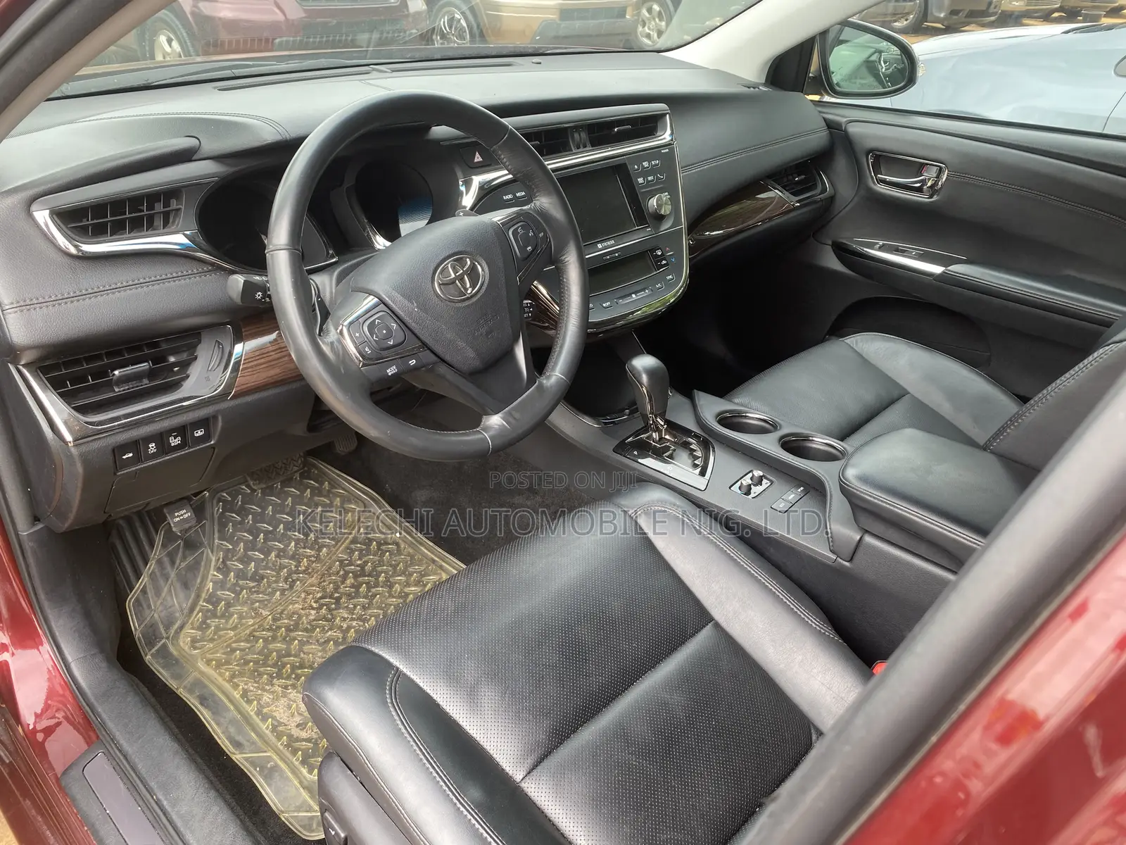 Toyota Avalon 2013 Red