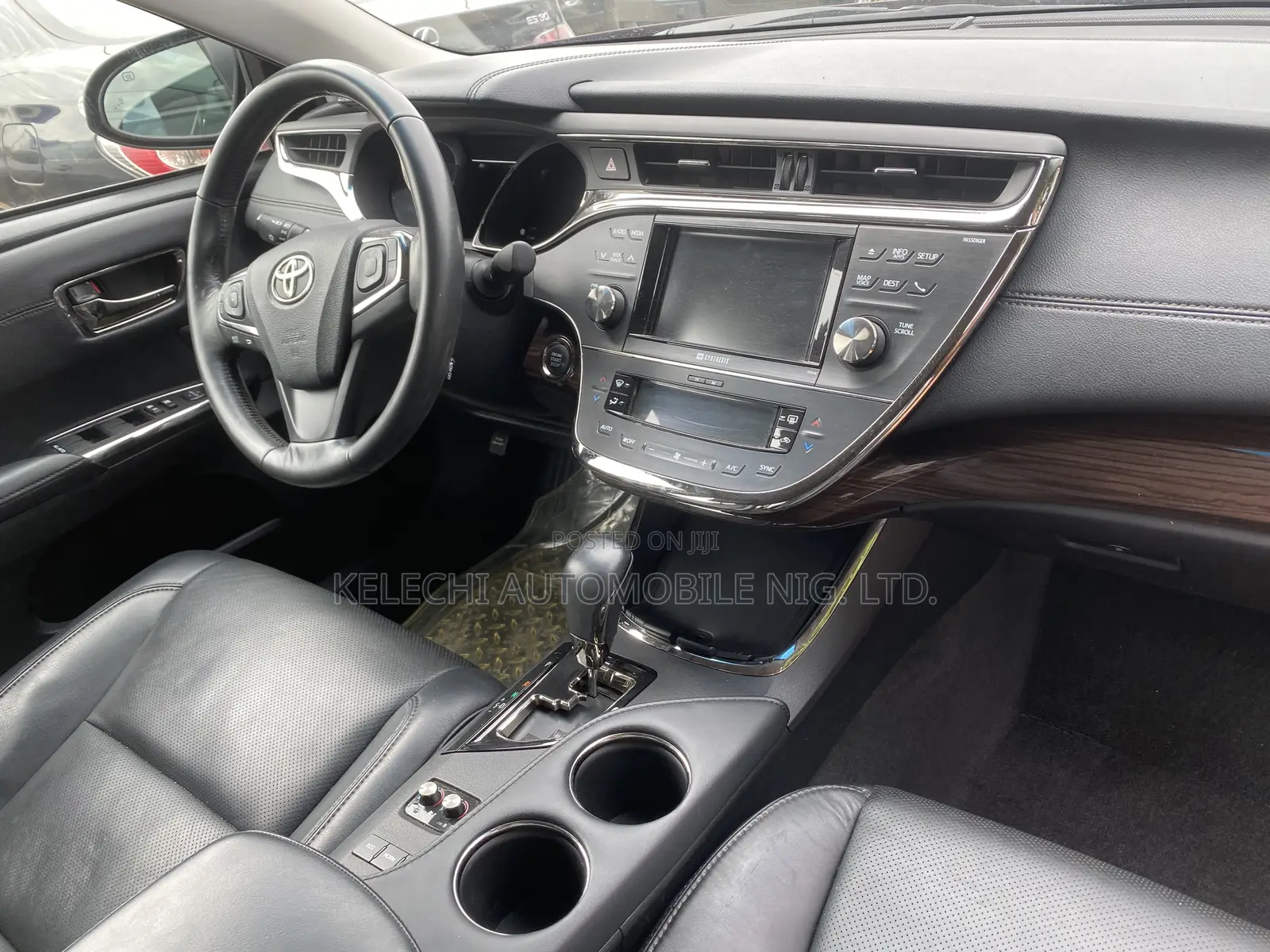 Toyota Avalon 2013 Red