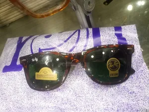 Ray Ban Wayfarer Classic Sunglasses - Brown