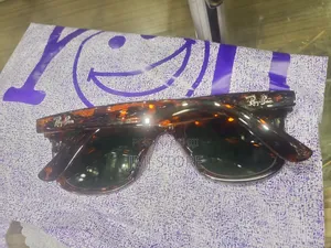 Ray Ban Wayfarer Classic Sunglasses - Brown