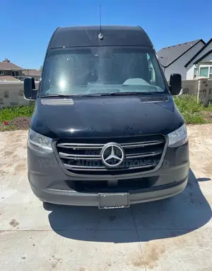 New Mercedes-Benz Sprinter 2022 Black