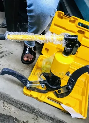 Hydraulic Puller