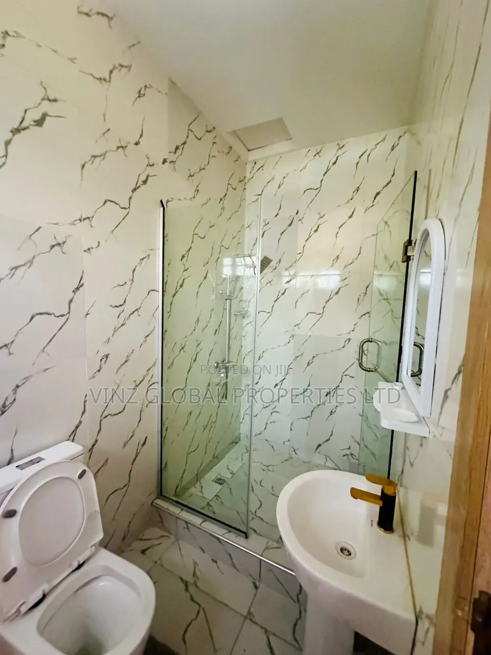 Luxury 4 Bedroom Fully Detached Duplex