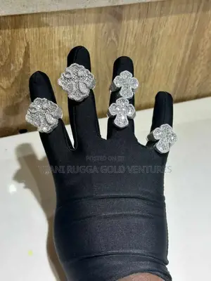 Pure Gold 750 Italy 18karat VVS Diamond