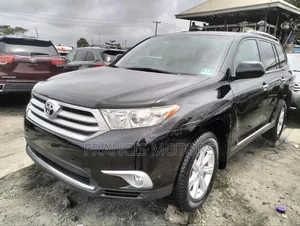 Toyota Highlander 3.5L 4WD 2013 Black