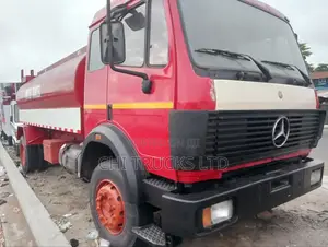 Mercedes Benz Water Tanker Truck