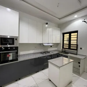 4bdrm Duplex in Orchid Road, Lekki for sale