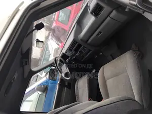 Volkswagen Transporter 2005 White