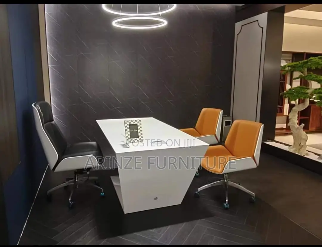 Executive Fashion Chair
