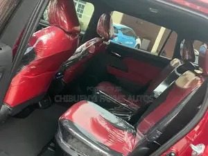 Toyota Highlander XSE 2021 Red