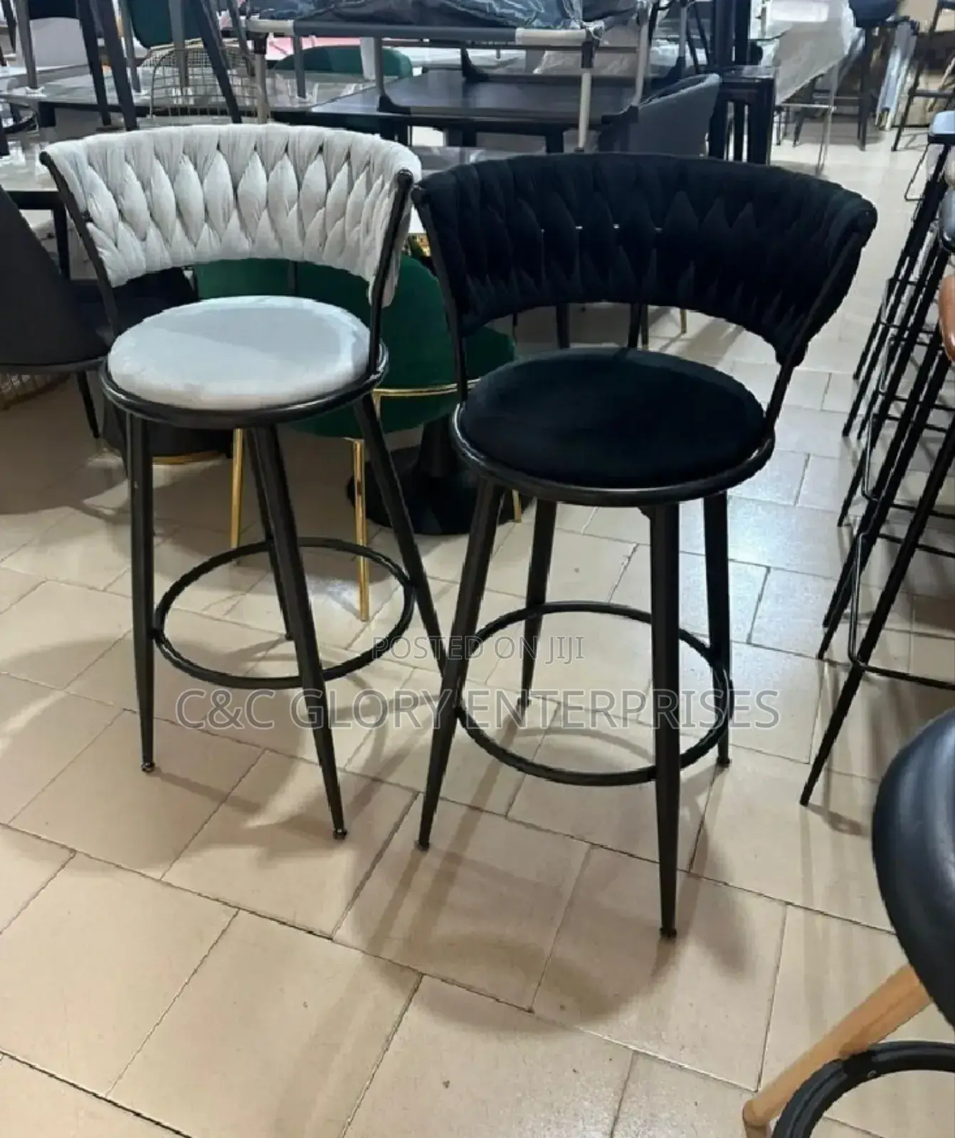 Sit-Out Chairs