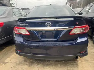 Toyota Corolla 2013 Blue
