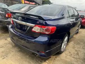 Toyota Corolla 2013 Blue