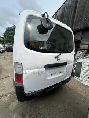 Nissan Caravan (Urvan) 2008 White