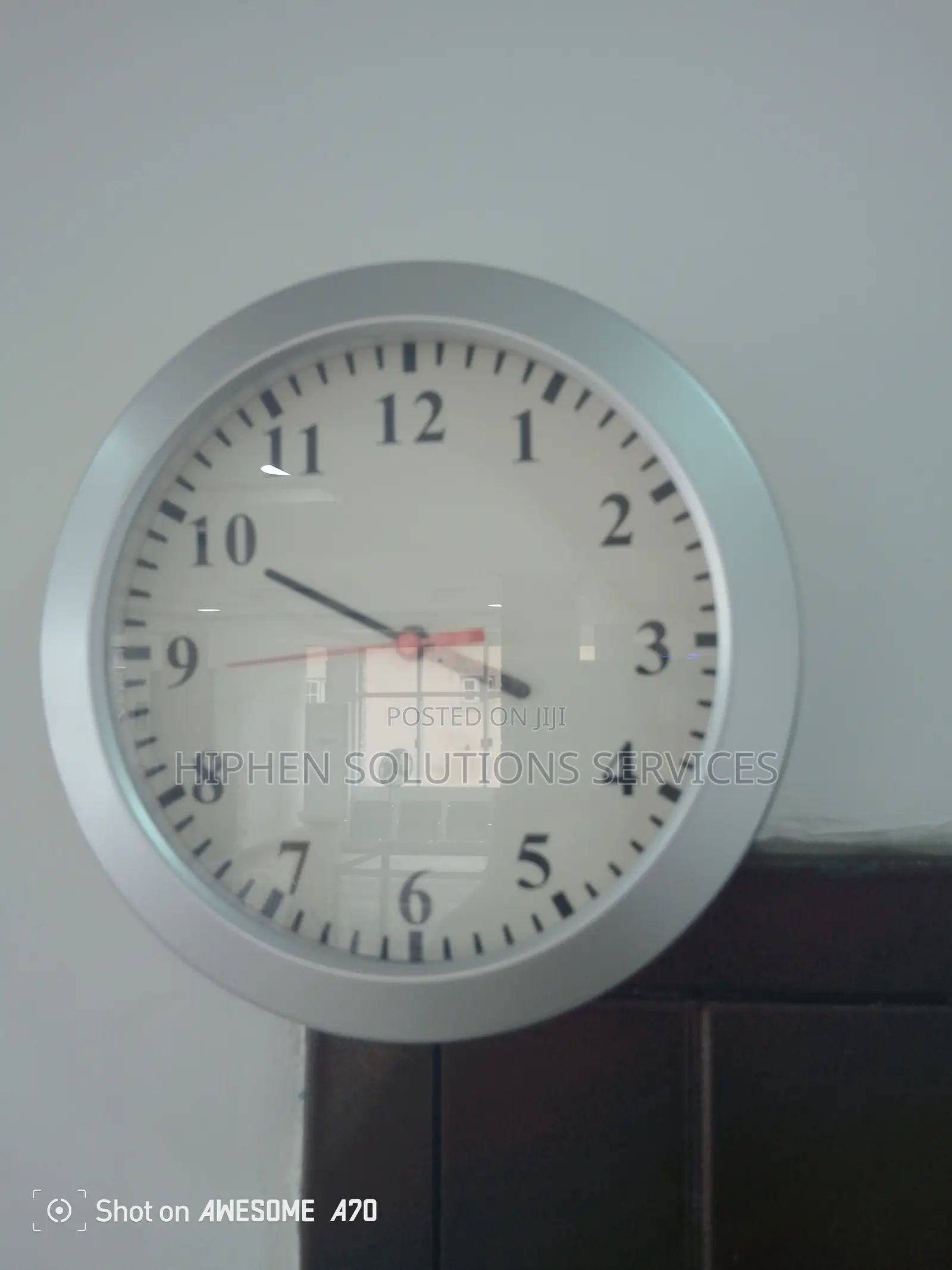 Spy Hidden Wall Clock Camera