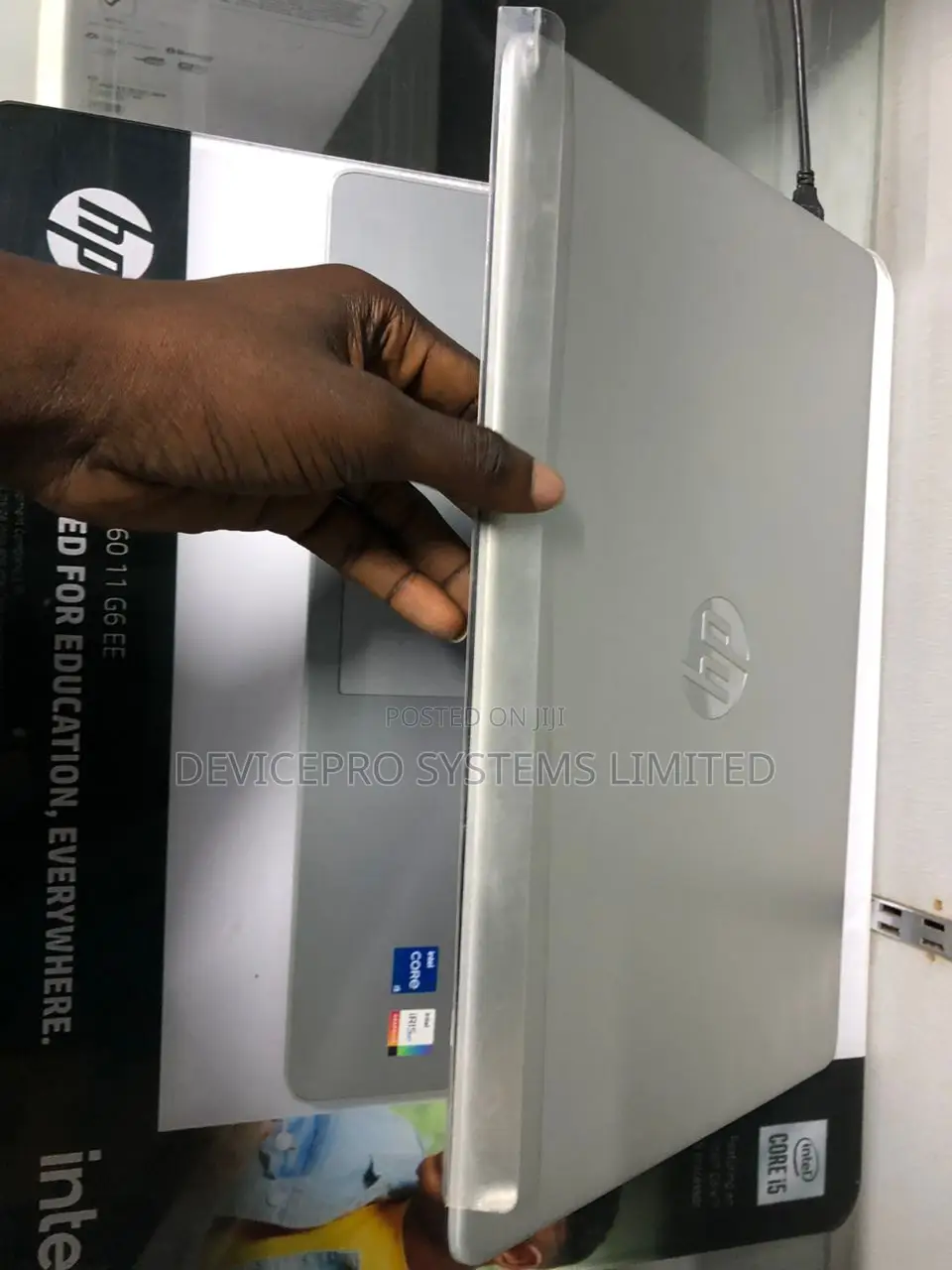 New Laptop HP 15S 8GB Intel Core I5 eMMC 512GB