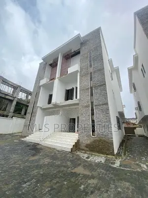 4bdrm Duplex in Guzape District for sale