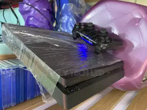 Playstations 4 Slim Hacked 9 Games Inside