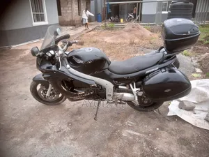 Triumph 2002 Black