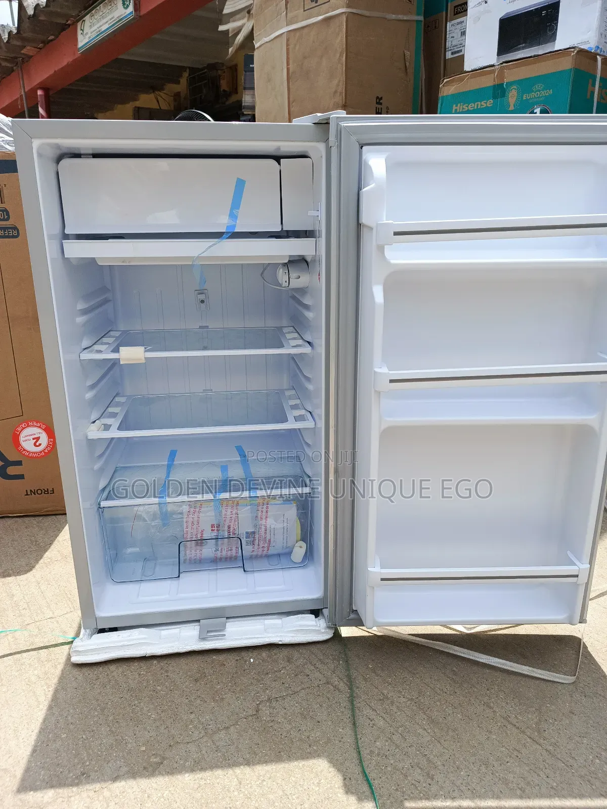 Scanfrost Table Top Fridge
