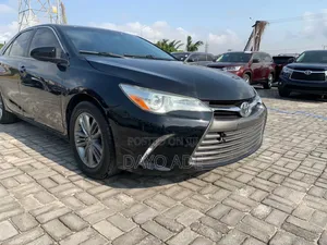 Toyota Camry SE 4dr Sedan (2.5L 4cyl 6A) 2017 Black