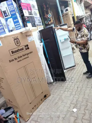 Scanfrost Black Mirror With Dispenser Side by Side 600L