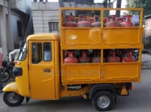 New Bus 2023 Yellow