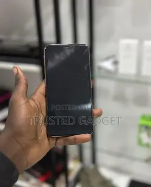 Apple iPhone XS Max 64 GB Gold