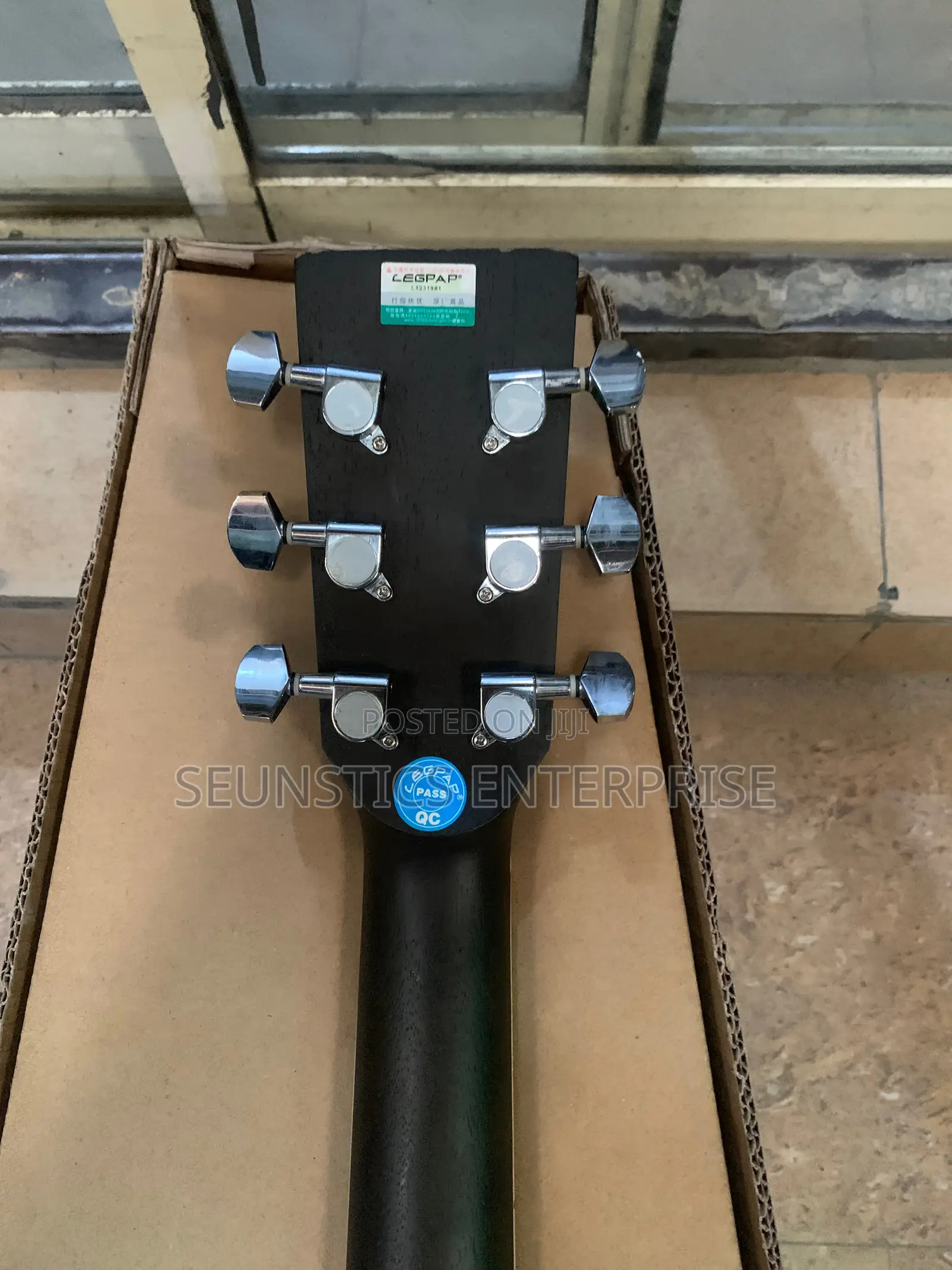 Quality Legpap Pure Acoustic Guitar