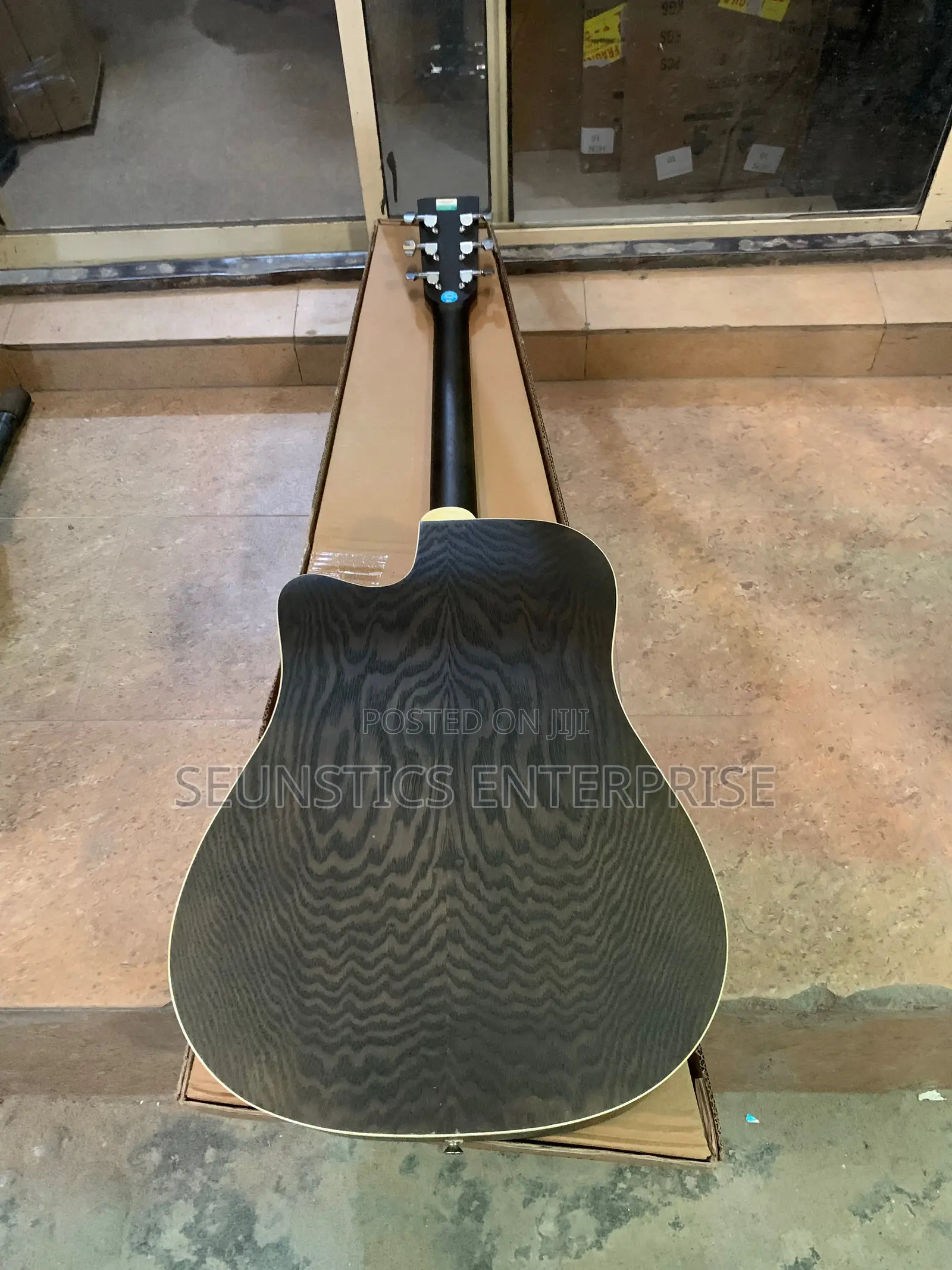 Quality Legpap Pure Acoustic Guitar