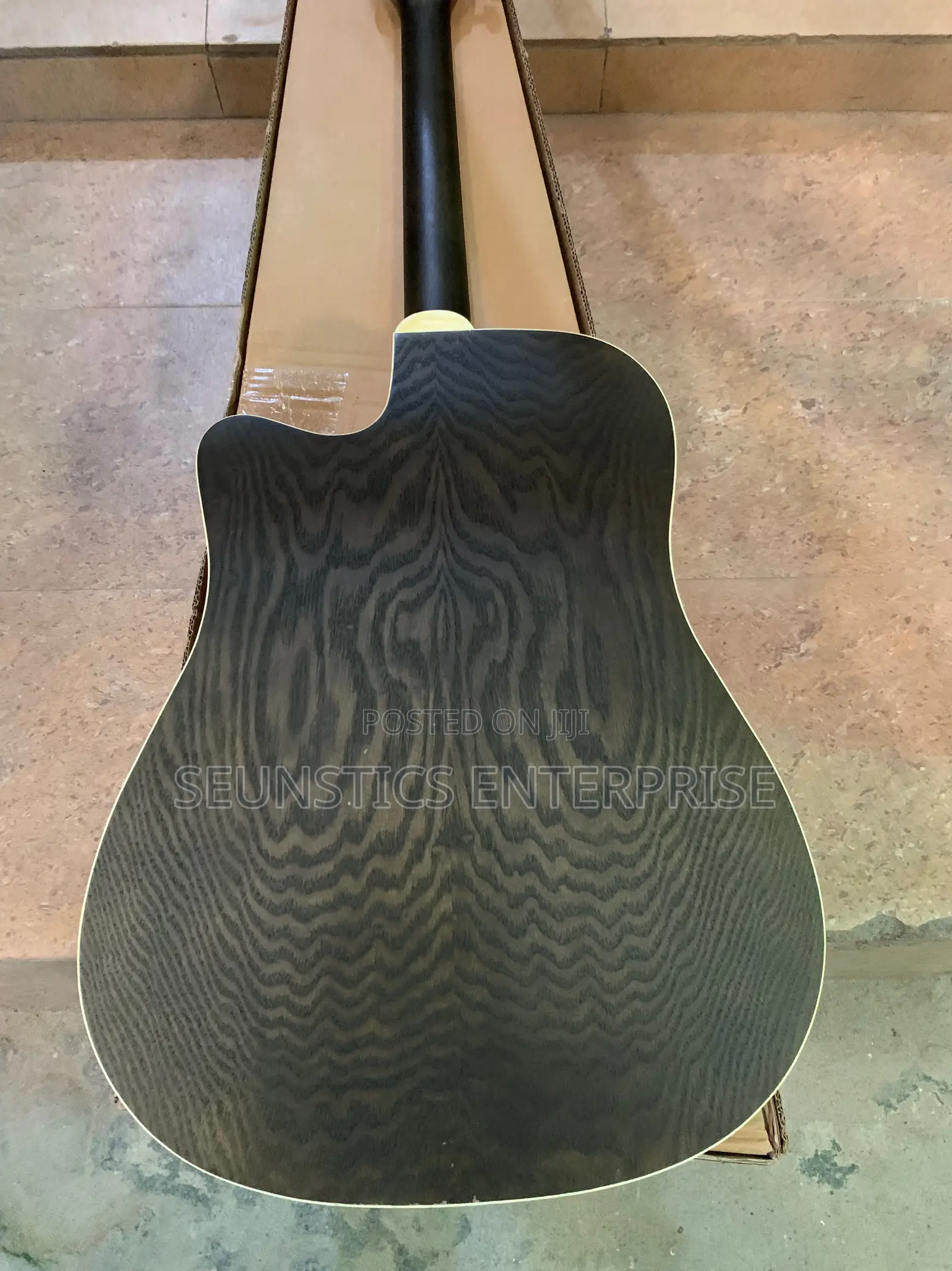 Quality Legpap Pure Acoustic Guitar