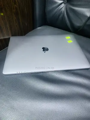 Laptop Apple MacBook Pro 2018 32GB Intel Core I9 SSD 1T
