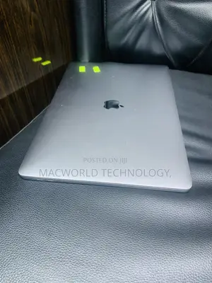 Laptop Apple MacBook Pro 2018 32GB Intel Core I9 SSD 1T