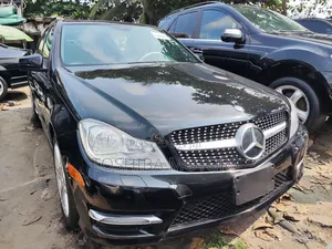 Mercedes-Benz C300 2010 Black