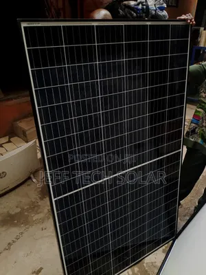 Original Jinko Solar Panel Half Cut