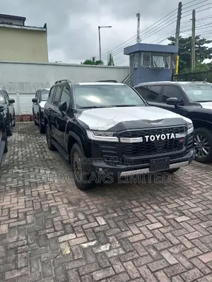 New Toyota Land Cruiser 2023 Black