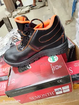 Semoth Safety Boot