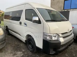 Toyota HiAce 2010 White