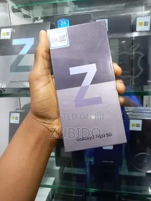 New Samsung Galaxy Z Flip3 5G 256 GB Black