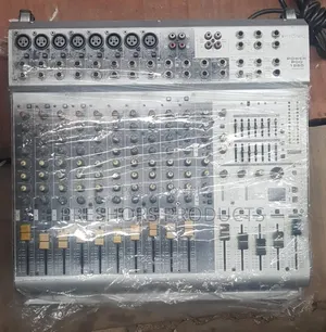 8CHANNELS FLAT Mixer Amplifier Phonic Power Pod
