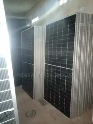 High Quality560watts Belficial TW Solar Panel