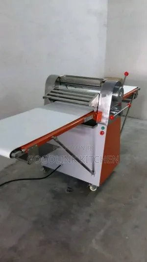 Dough Flatter Machine
