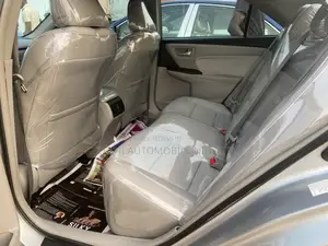 Toyota Camry 2016 Silver