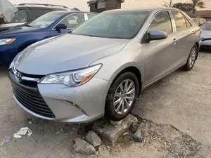 Toyota Camry 2016 Silver