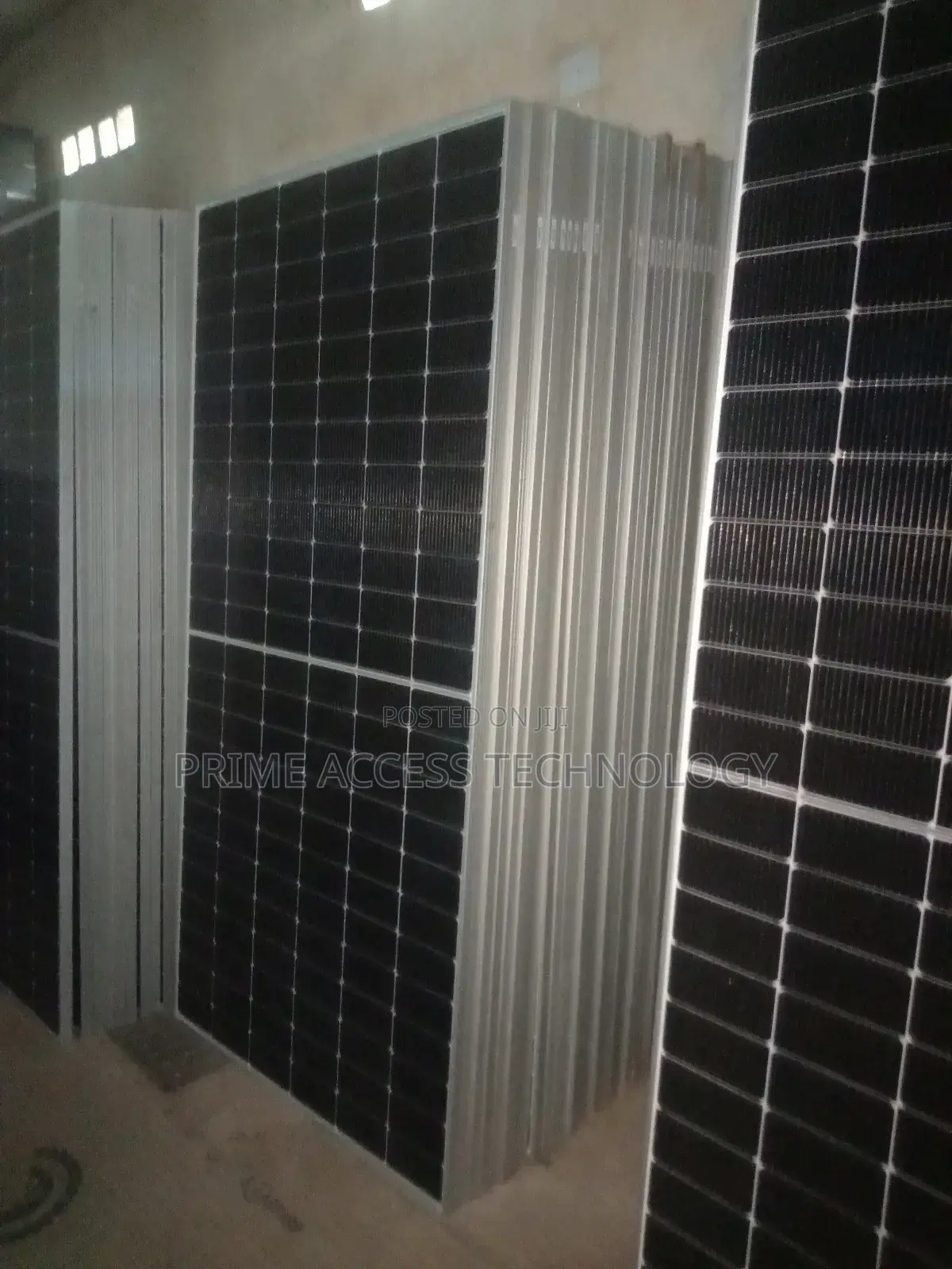 High Efficiency 600watts TW Belficial Solar Panel
