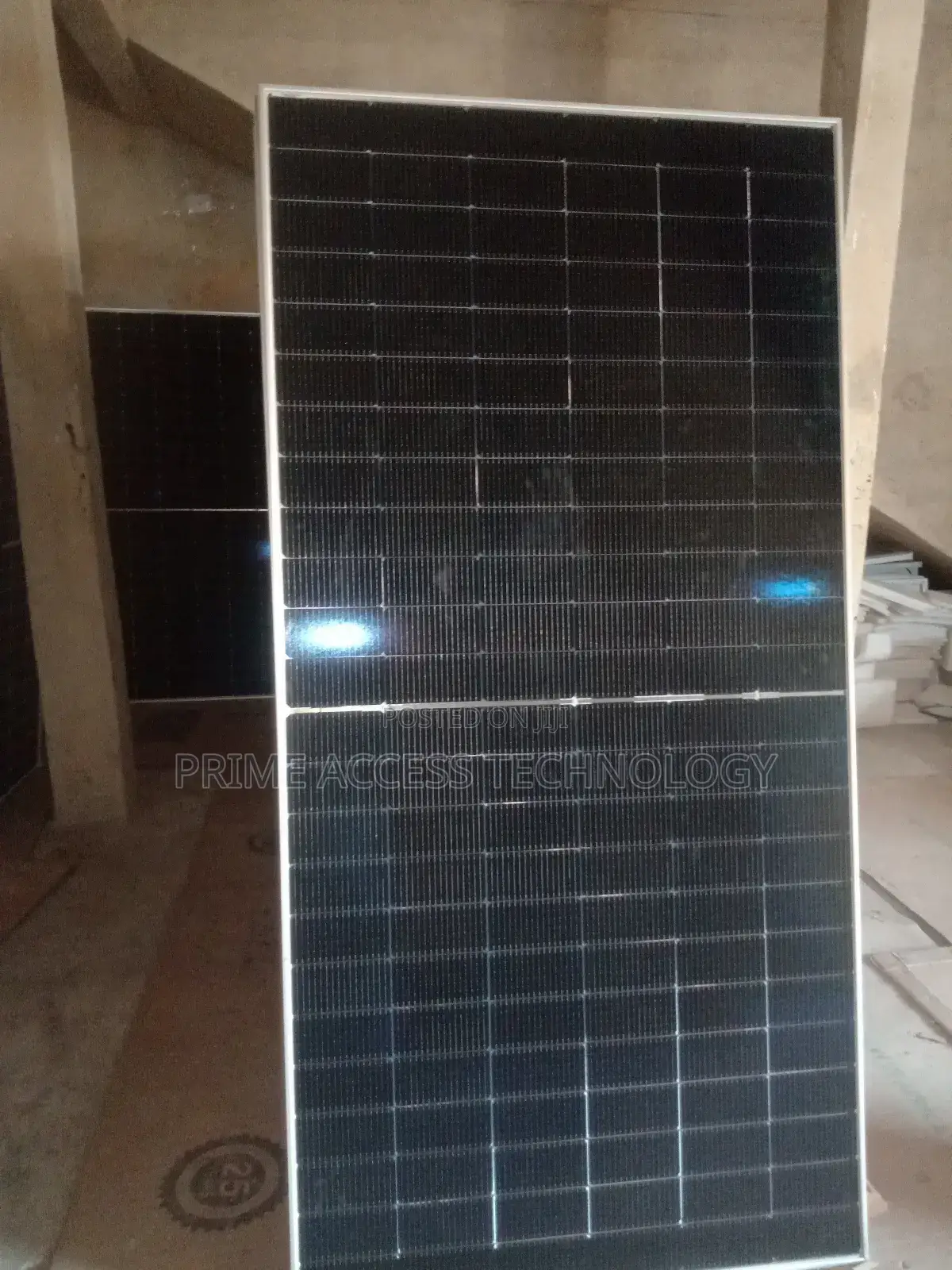 High Efficiency 550watts TW Solar Panel 