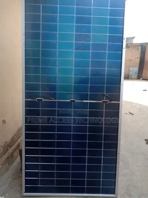 High Efficiency 550watts TW Solar Panel 