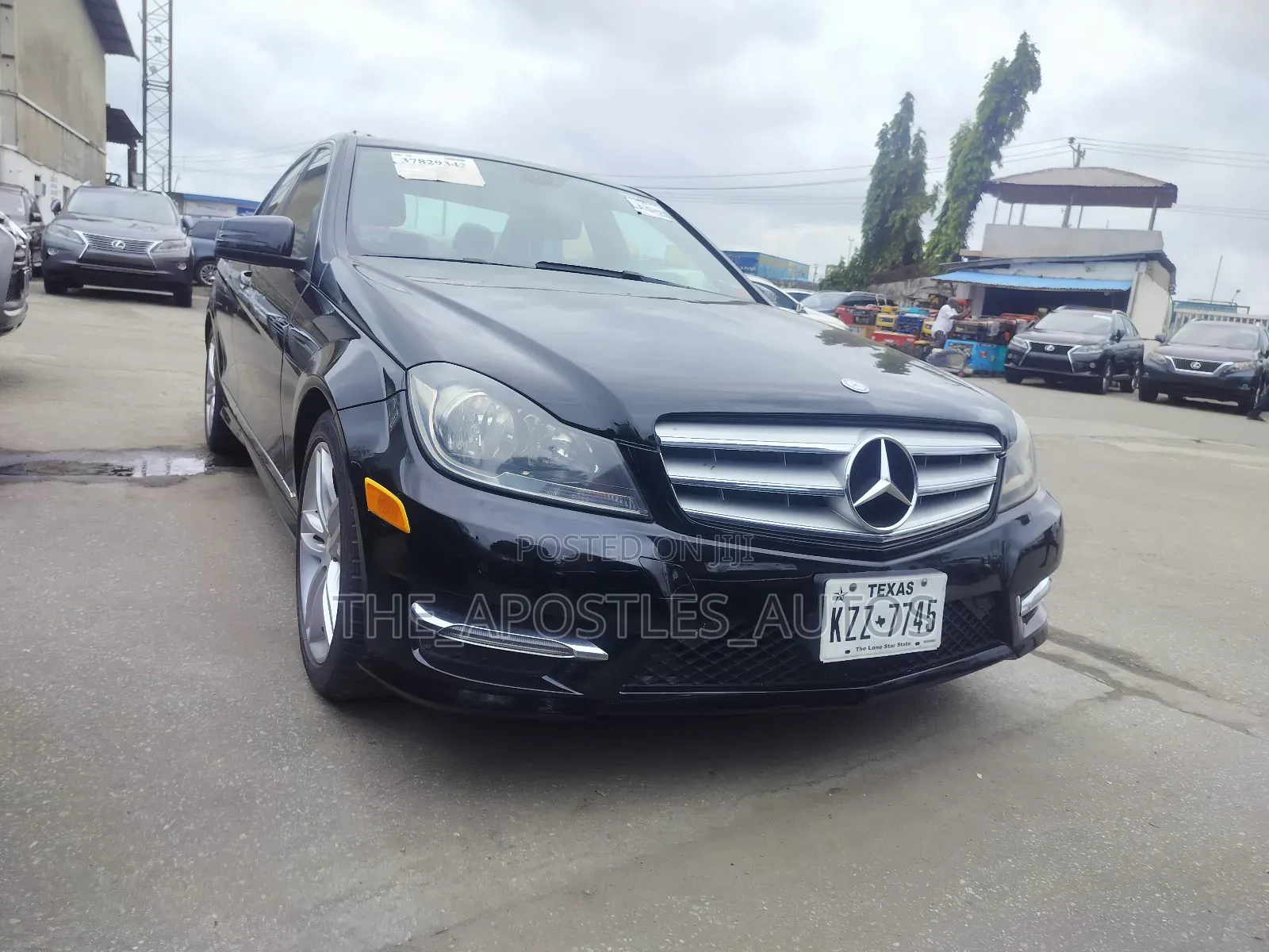 Mercedes-Benz C300 2013 Black